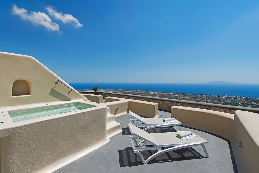Skyfall Suites - Adults Only Пиргос Номер фото